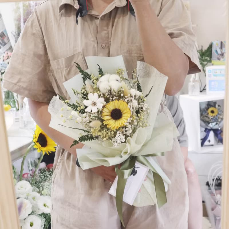 畢業花束 \ 致青春　擴香向日葵中花束　不大不小剛剛好