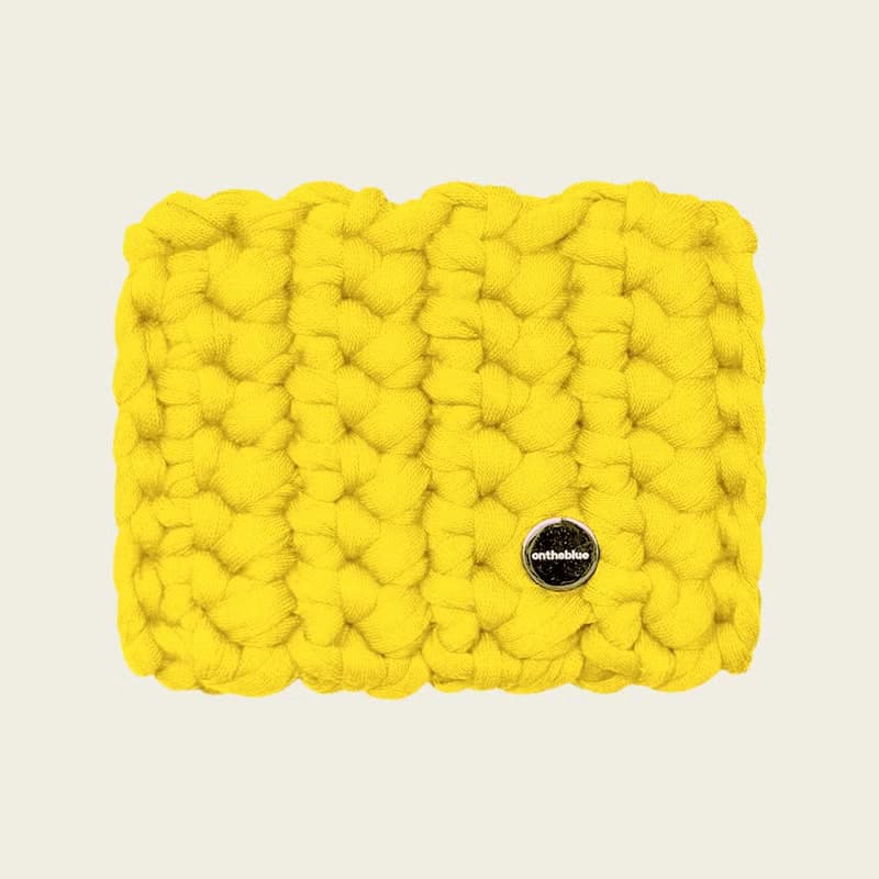 ontheblue card case _ yellow