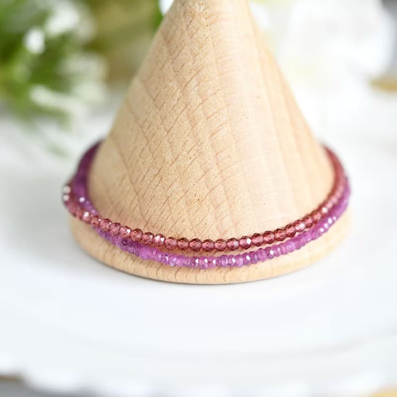 ピンクサファイアとガーネットの2連ブレスレット アジャスター付き 9月1月誕生石