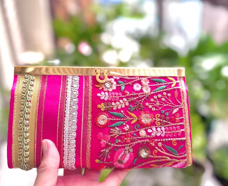 花束のように心を彩る、華やぎピンクの長財布 No.164