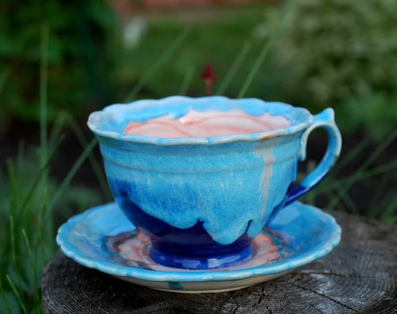 藍色陶瓷杯碟 手工茶具 內有仙花