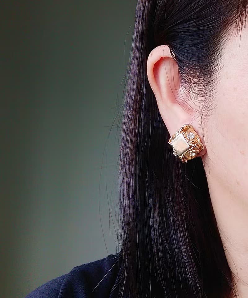 vintage jewelry Kramer 典雅金色四方雲騰萊茵 夾式耳環