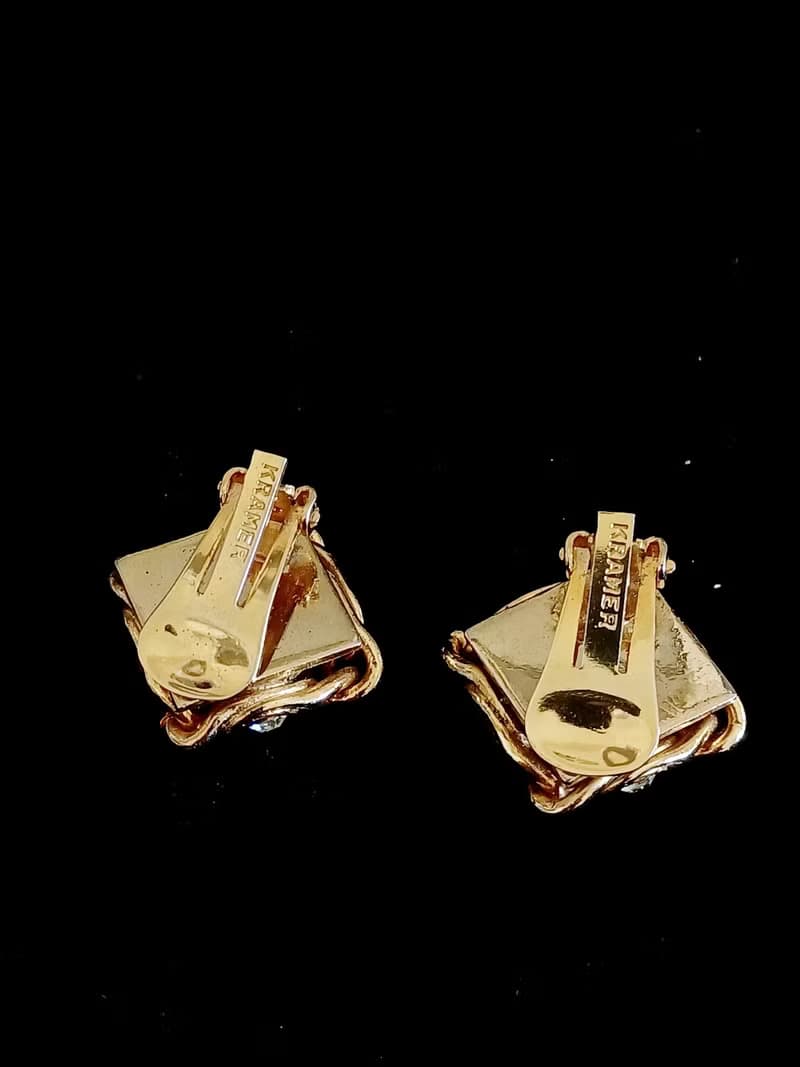 vintage jewelry Kramer 典雅金色四方雲騰萊茵 夾式耳環