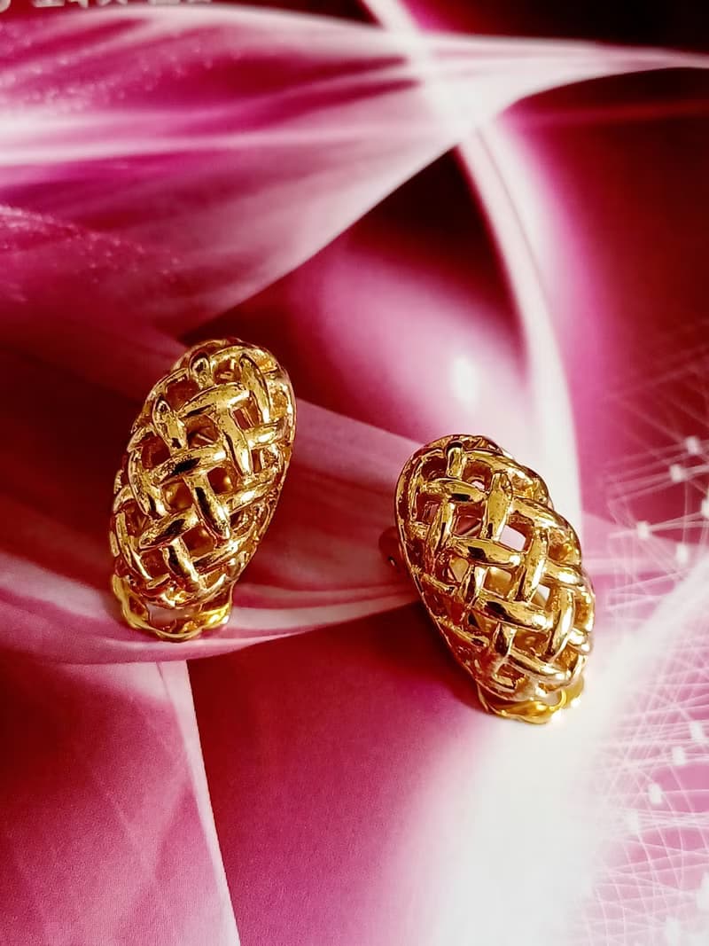 vintage jewelry  典雅立體金色交織網狀  夾式耳環