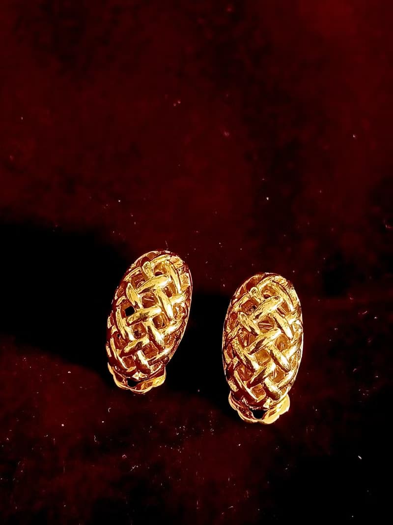vintage jewelry  典雅立體金色交織網狀  夾式耳環