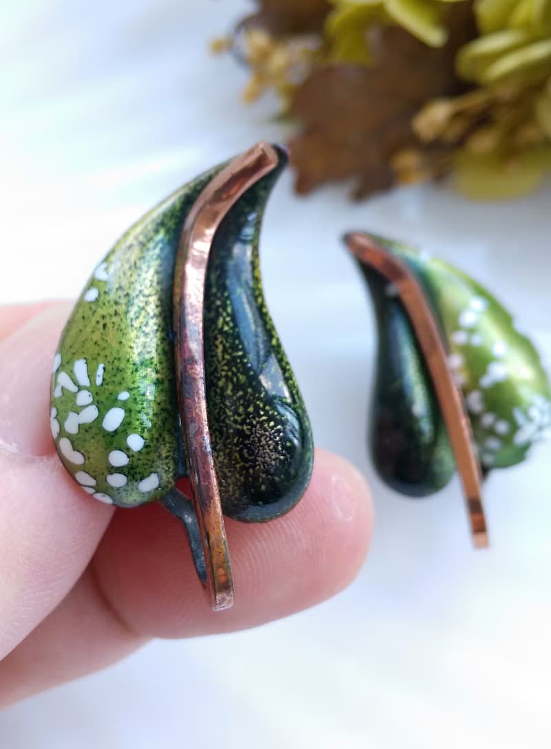 Vintage Jewelry 西洋古董飾品 MATISSE Renoir 心形葉 夾式耳環