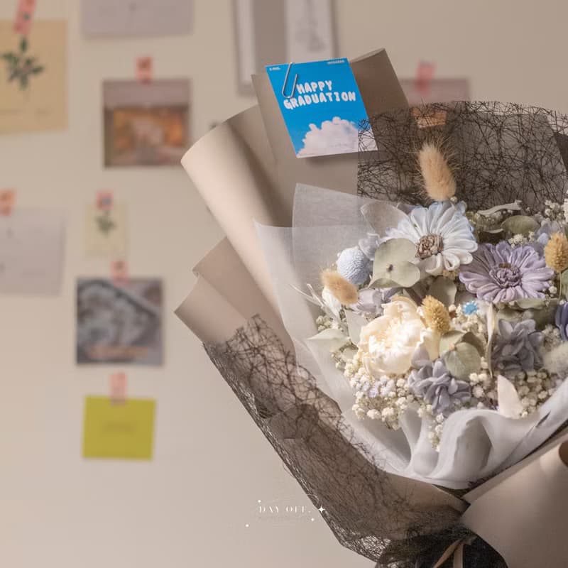 DAY OFF 霧面灰乾燥花束 平價款花束 擴香花束 韓系網紗 男友花束