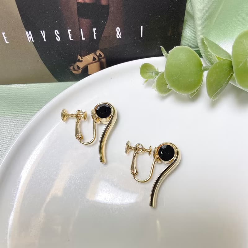 【西洋古董飾品】精品質感設計時尚 黑萊茵鑲嵌鑲嵌 耳環 耳夾