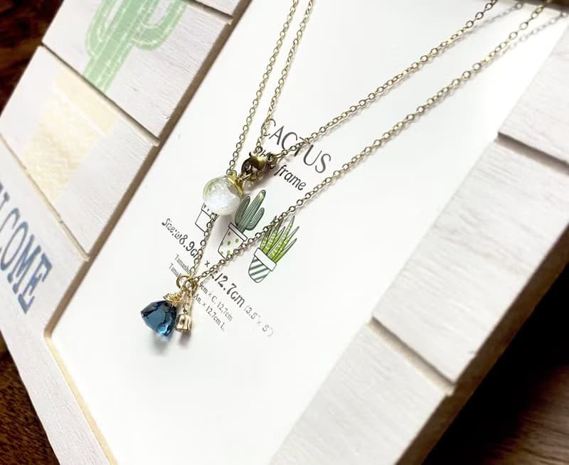 天然石英石 倫敦藍 玫瑰 雪花玻璃球項鍊【野玫瑰之淚】