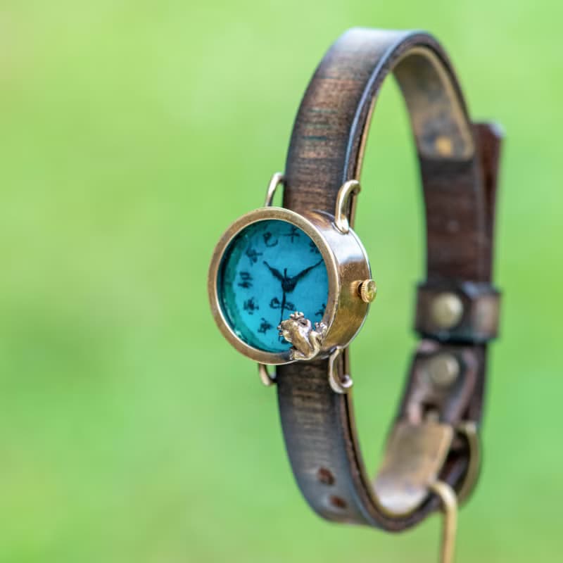 窺視著池面的青蛙 江戶文字手錶 S 墨綠