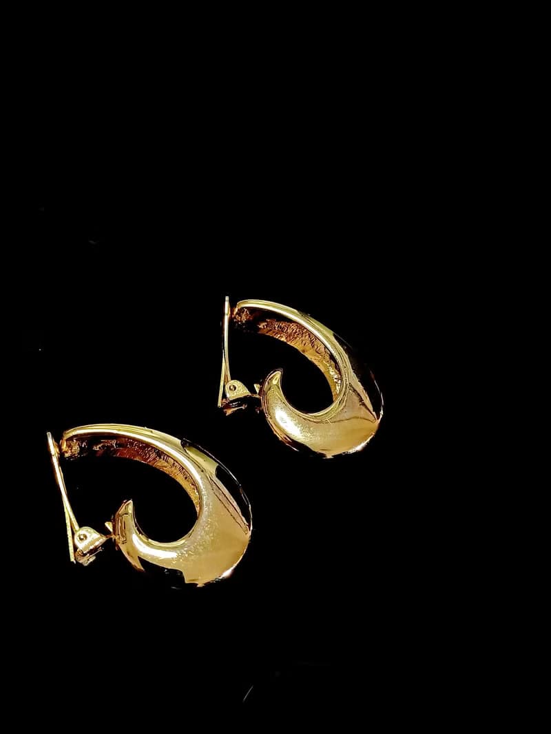 vintage jewelry  立體厚金勾型夾式耳環