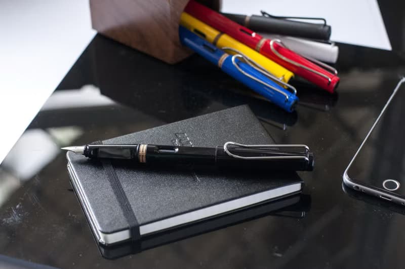 LAMY 七彩鋼筆禮盒 / safari 狩獵者系列 - 亮黑色