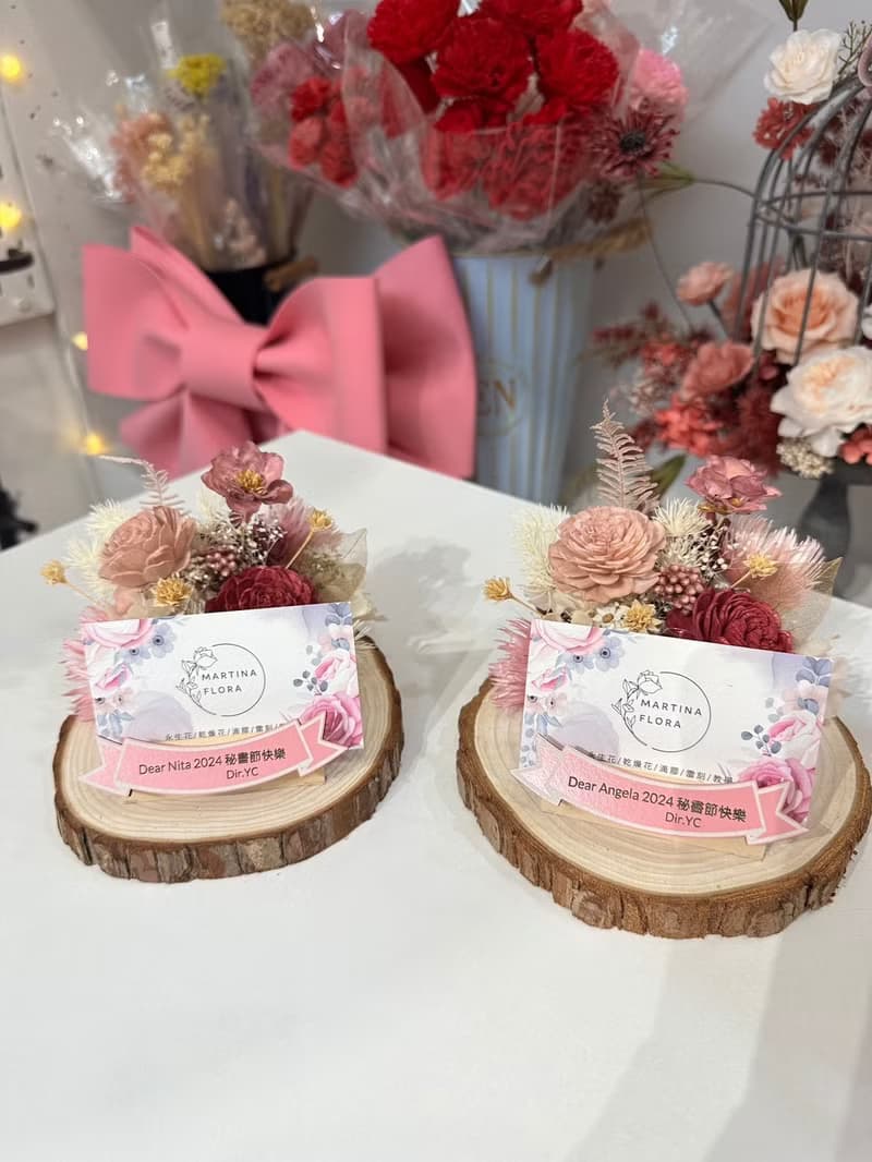 乾燥花雷刻名片座(木片13-15CM)