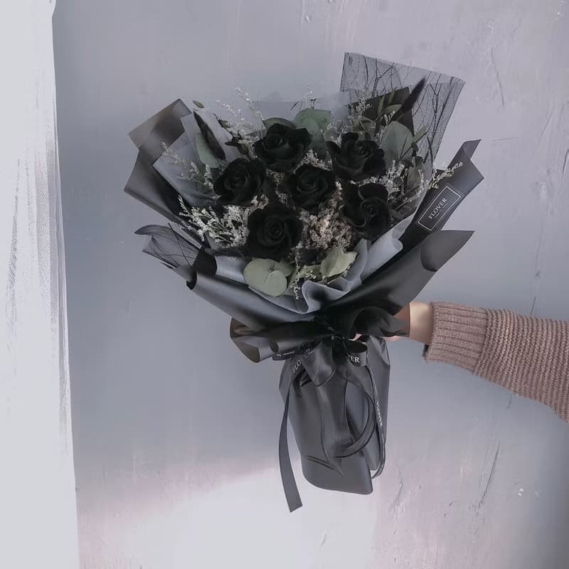 黑玫瑰永生花束(6朵)