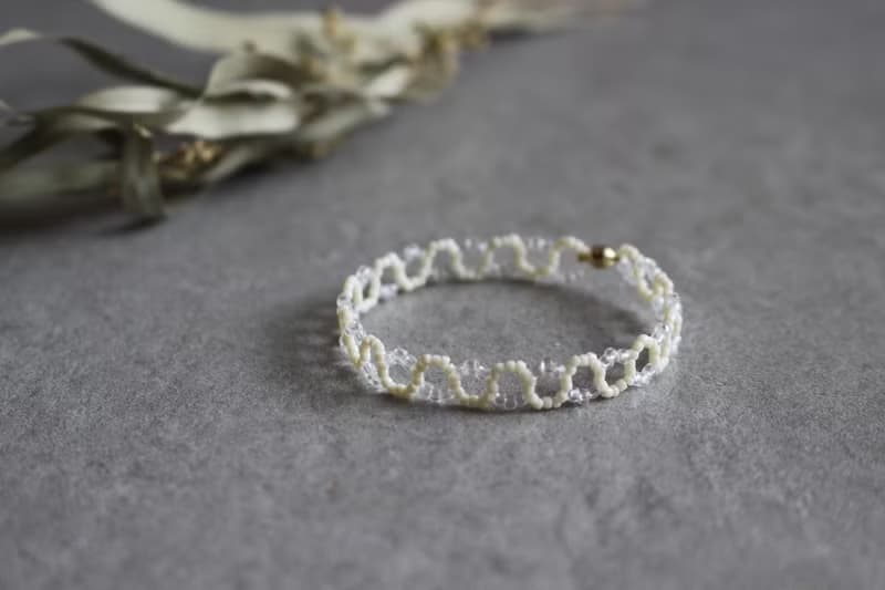 ビーズブレスレット　【　naminami　】　シロ　マグネット金具