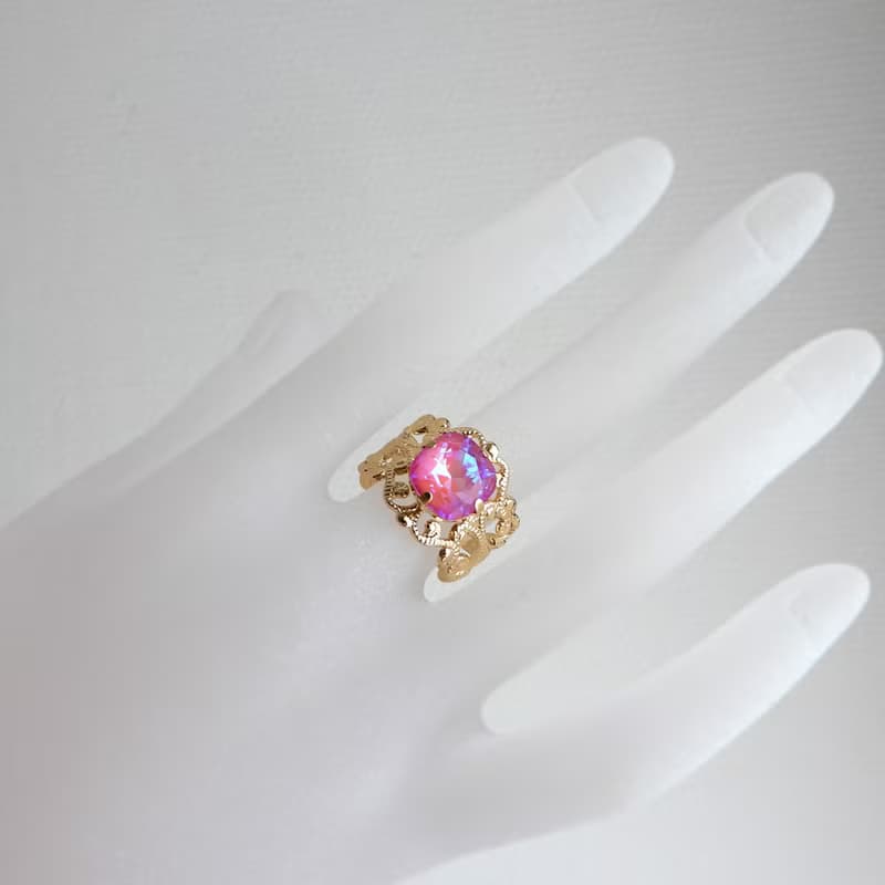 Lotus pink・大粒スクエア クリスタルガラスの アンティーク調リング・フリーサイズ ロリータ 蘿莉塔 哥德蘿莉