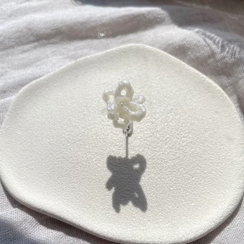 Room 1001 | 毛線球 • 兩色 手工耳環/耳夾/戒指