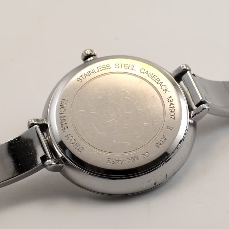 Michael Kors MK-4432 レディース クォーツ 腕時計 シルバー MKロゴデザイン クリスタル装飾 手錶 古董錶