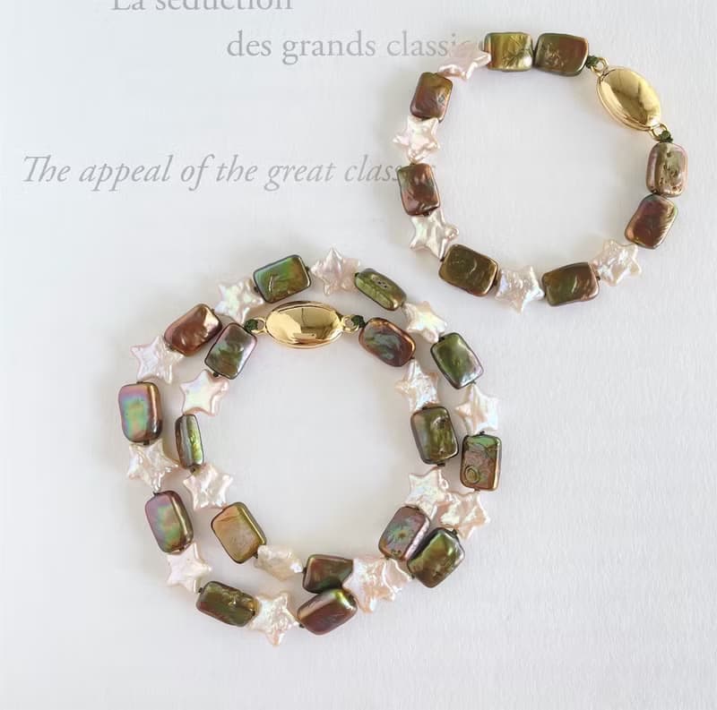 グリーン染めレクタングルの淡水パールとほんのりピンクスターのパールのチョーカー&ブレスレット