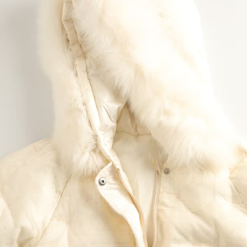 BIR 刺繡工藝 連帽羽絨外套