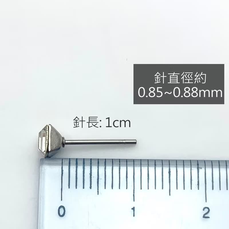母親節禮物【幾何淨白】醫療鋼單鑽耳針 | 自用送禮 | 水晶飾品