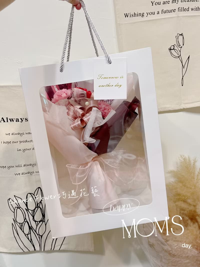 康乃馨有錢花束 康乃馨花束 香皂康乃馨 母親節花束