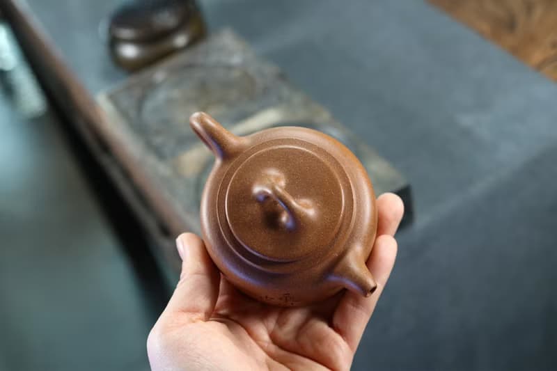 送禮紫砂壺茶壺唐井栏 精小品  老段泥 150ml 9孔 刘素素制  此壶