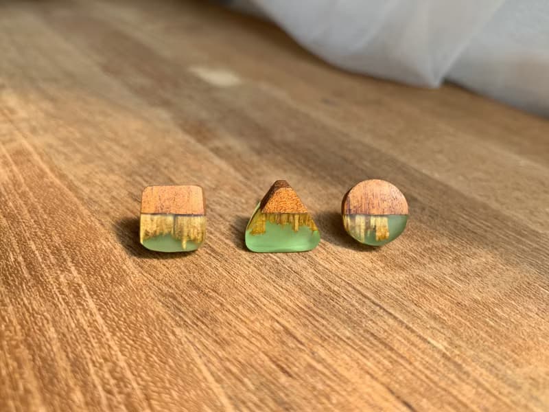 【森林耳釘】木作工藝 / 木作飾品 / 耳釘 / 樹脂材質 / 女孩配件