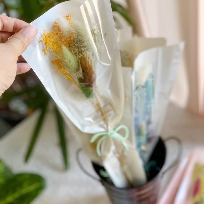 【現貨/快速出貨】木滿天星小花束.畢業花束.婚禮小物.乾燥花束.