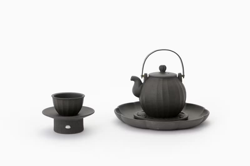 DONONG Silver Decoration Pedestal Cups and Black Soil Teapot with Copper Handle