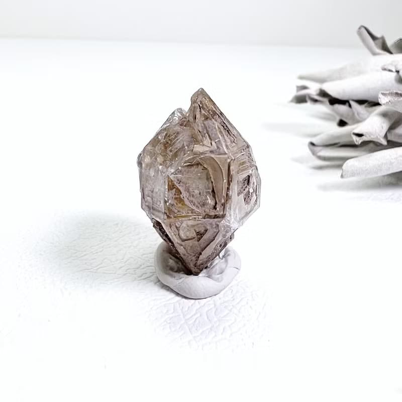 寧靜。原礦  一圖一物 淨化 療癒 冥想 高頻 l 黃泥骸骨水晶 l