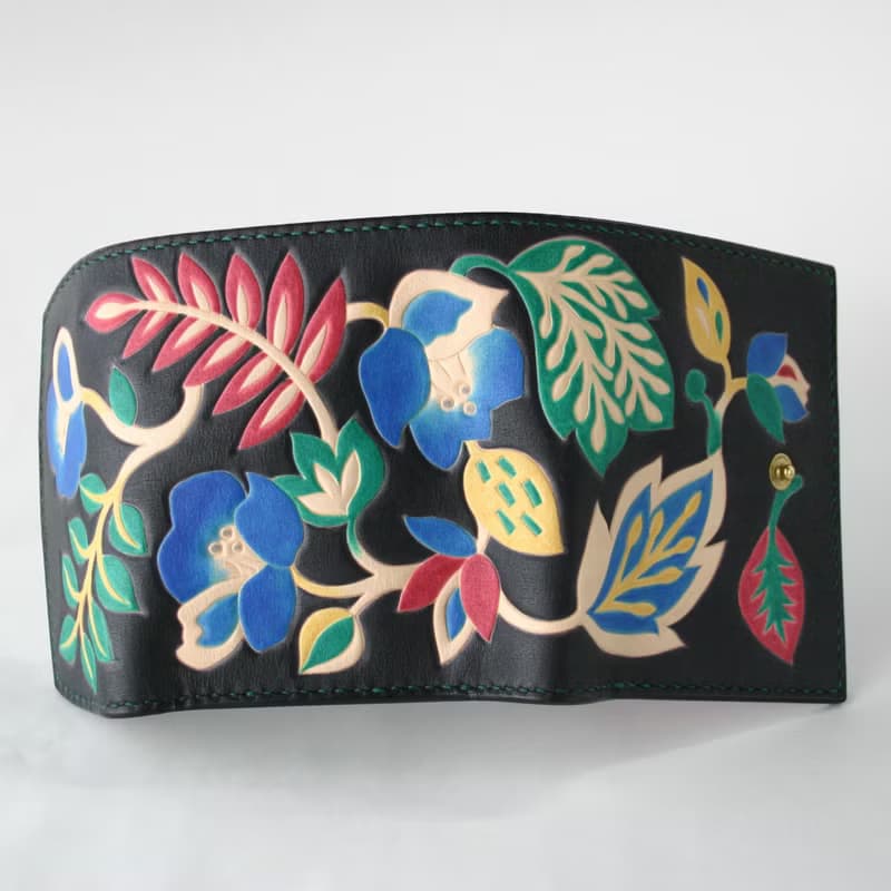 手染め手縫いの革財布　Elegant Flower Black