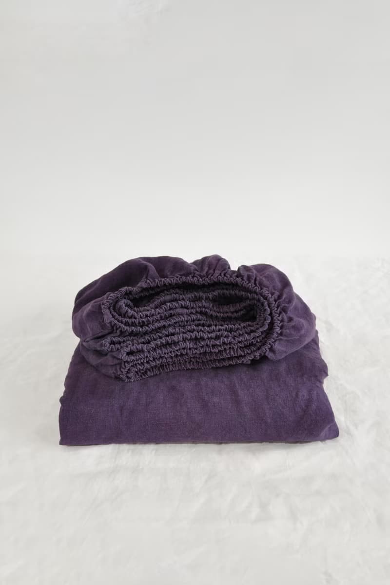 Deep purple linen fitted sheet / Softened linen bed sheet / Deep pocket