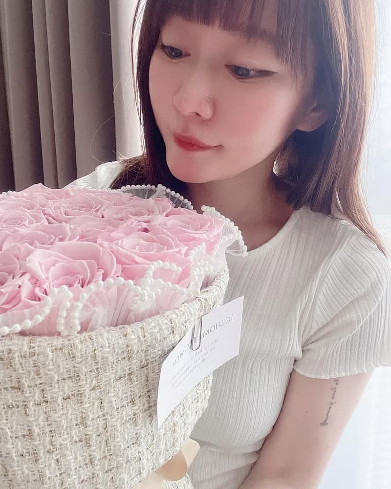 小香風優雅甜美永生花束(18朵)情人節花束~求婚花束~生日花束