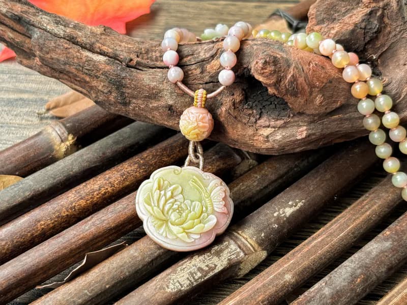 【一物一圖】天然鹽源瑪瑙蝶 戀花雕刻平安鎖 連珠鍊設計款項鍊