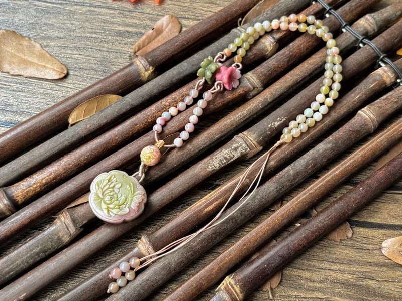 【一物一圖】天然鹽源瑪瑙蝶 戀花雕刻平安鎖 連珠鍊設計款項鍊