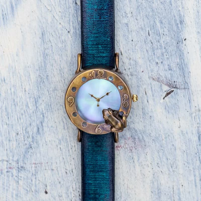 窺視著池面的青蛙 手錶 M 極光