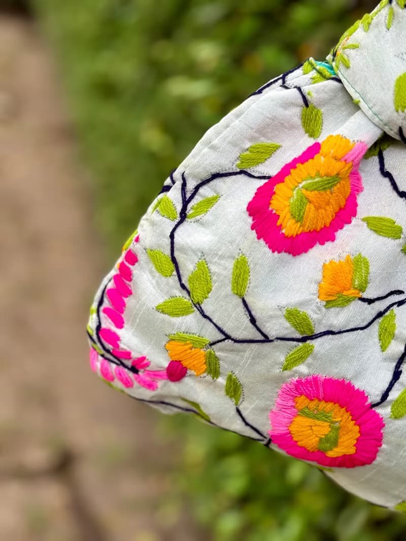 手工刺繡 淺綠色 花卉 手提包 小包 包包 手袋 手提袋