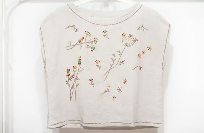 女裝 有機純棉刺繡上衣 手工棉手繡上衣 手織布寬版-蒲公英花朵風