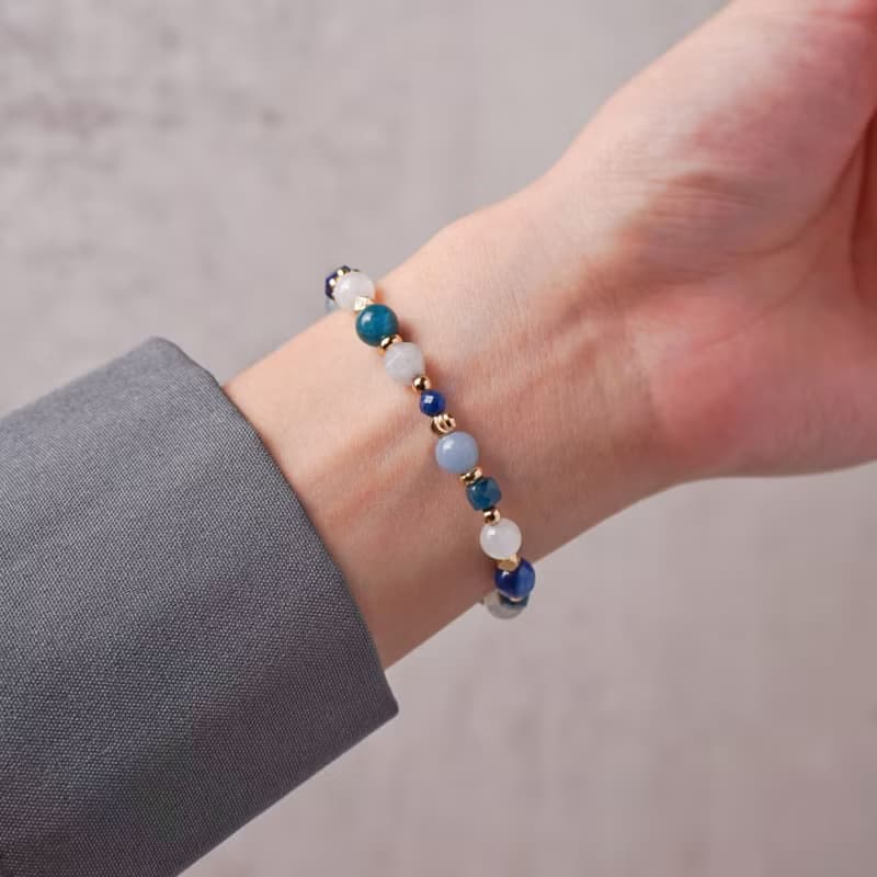 碧藍蒼穹 // 月光石青金石海洋藍寶藍晶石 手鍊 // 溝通表達 療癒