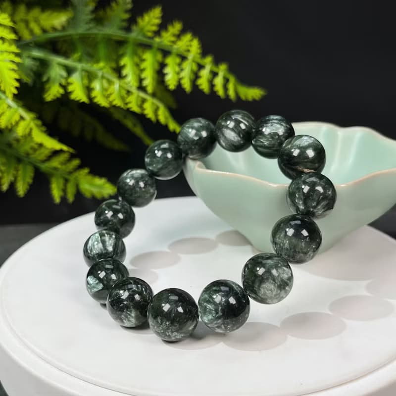 精品綠龍晶手串 顆顆滿龍紋 俄料綠泥石手珠 14mm 天然能量手環