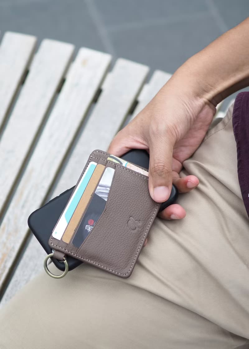 June (Cedar):  Multi-card holder, card case, slim wallet, Brown-grey wallet