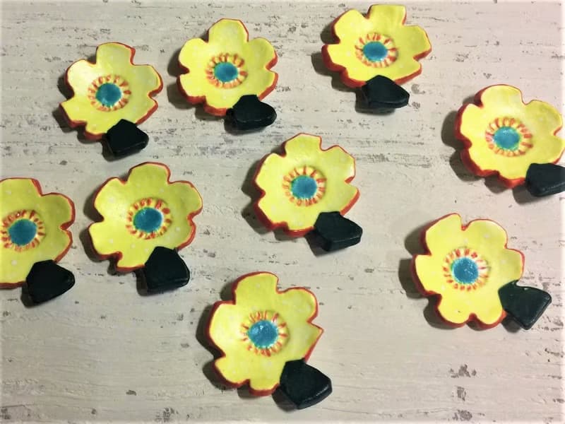 橘色滾邊小黃花筷子架(售完再製款)_陶器筷架