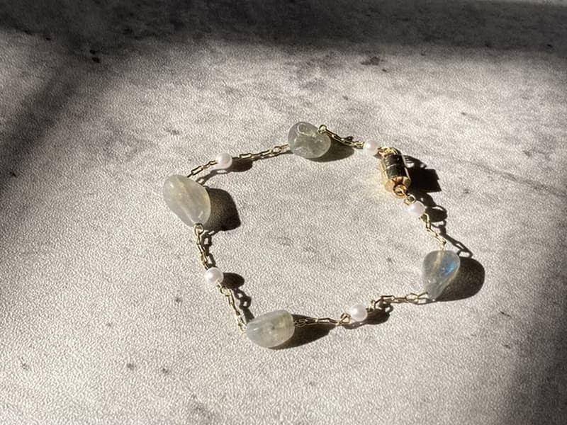 【簡約小清新 。拉長石手鍊】磁吸扣、注14K金、珍珠|易配戴