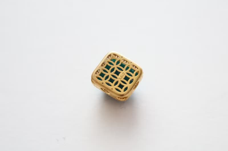 Journal-小宇宙 (天然藍松石)高瓷藍松 18k金鑽石萬用路路通吊墜