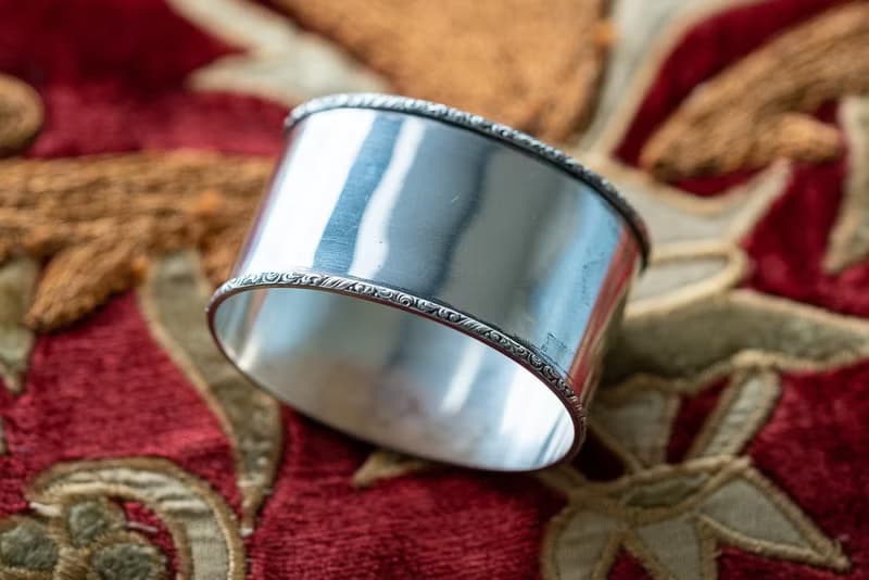 簡約花邊銀餐巾套環 - 西洋古董