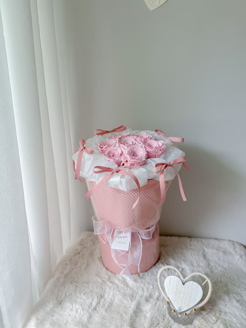永生花花束 / 公主風蝴蝶結永生玫瑰花束