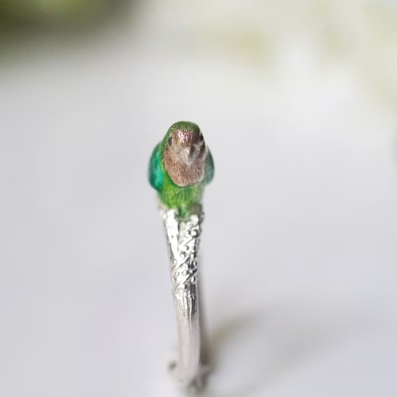 手乗りコザクラインコのリング