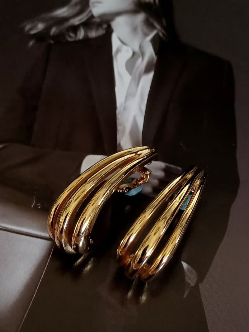 vintage jewelry  古典金色勾型夾式耳環