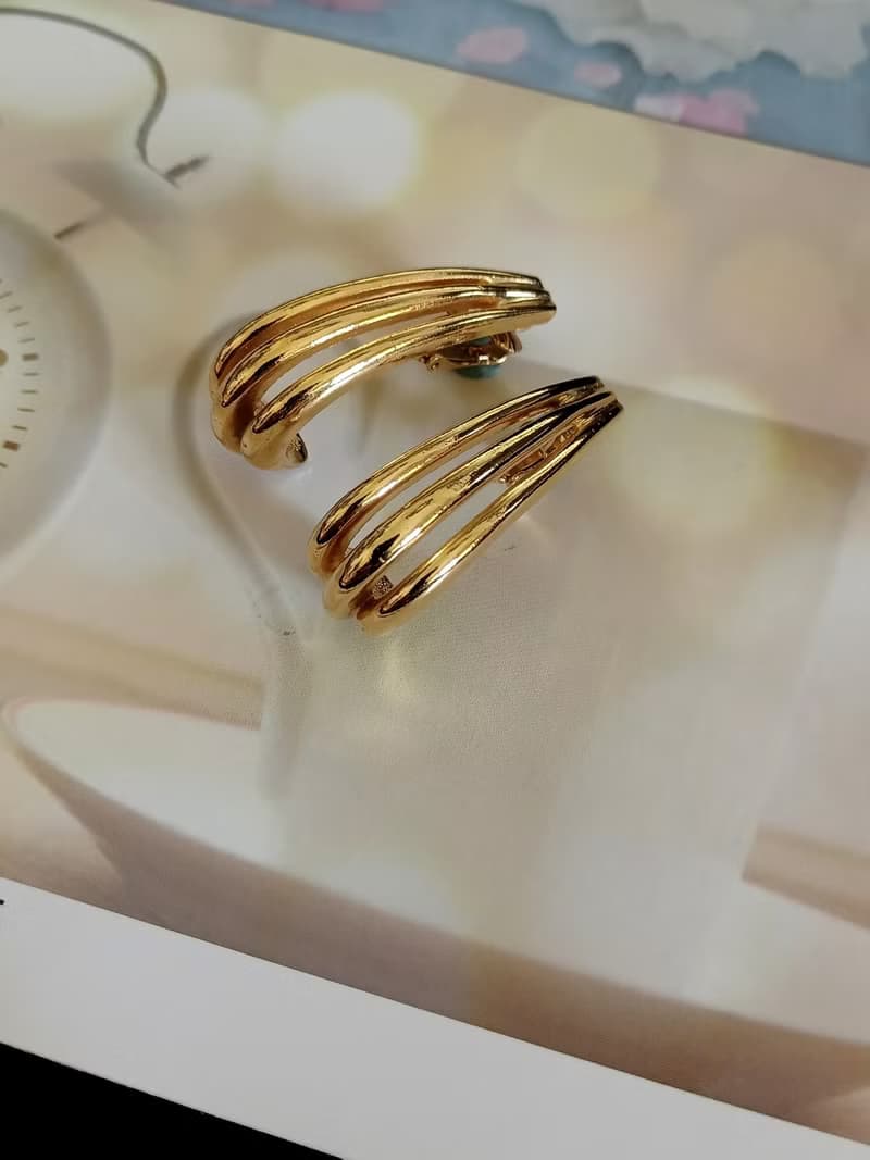 vintage jewelry  古典金色勾型夾式耳環